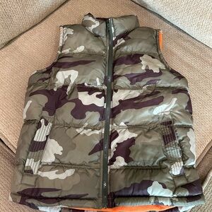Old Navy Kids Camouflage Puffer Vest